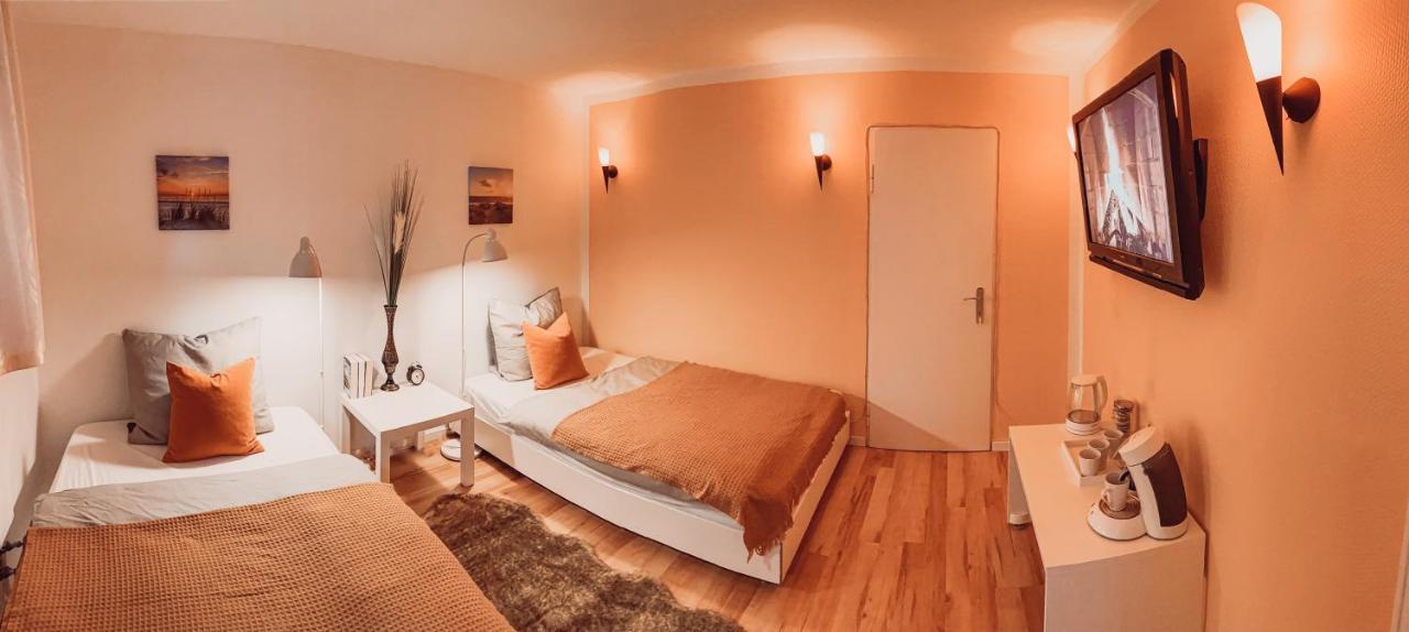 Villa Herkules: Forest-Edge Apartment with Smart TVs and Free Parking Kassel Exterior photo