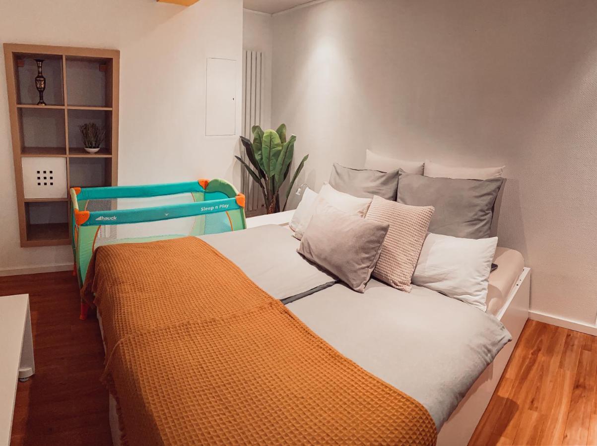 Villa Herkules: Forest-Edge Apartment with Smart TVs and Free Parking Kassel Exterior photo